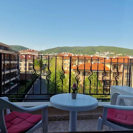 Premier 4 Aparthotel Sveti Vlas