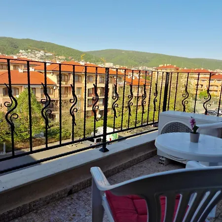 Premier 4 Aparthotel *
